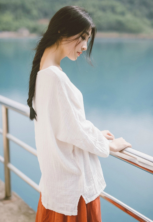 中国羽毛球队启用年轻阵容锻炼新人，中国青年羽毛球队